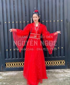 Hóa trang chị hằng